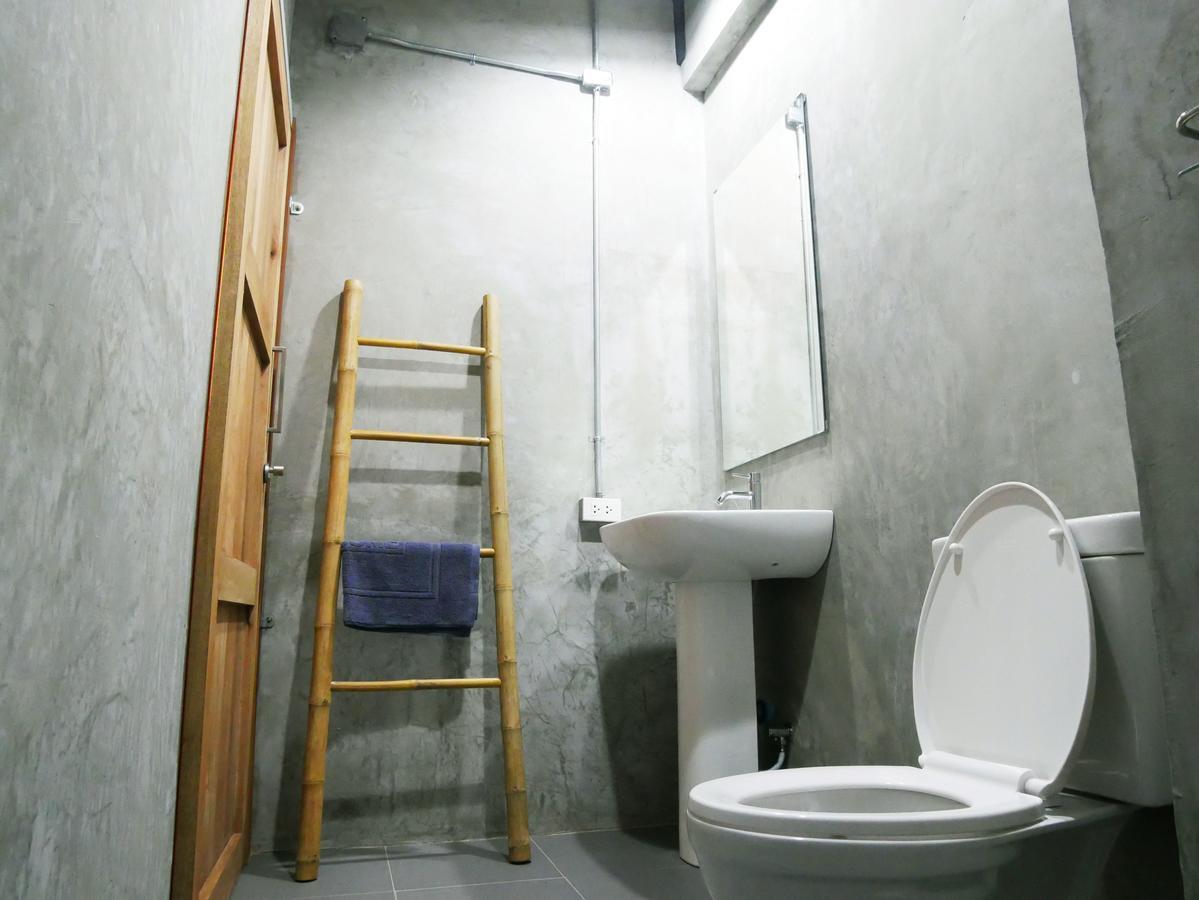 Hostel The Companion Bangkok Zewnętrze zdjęcie