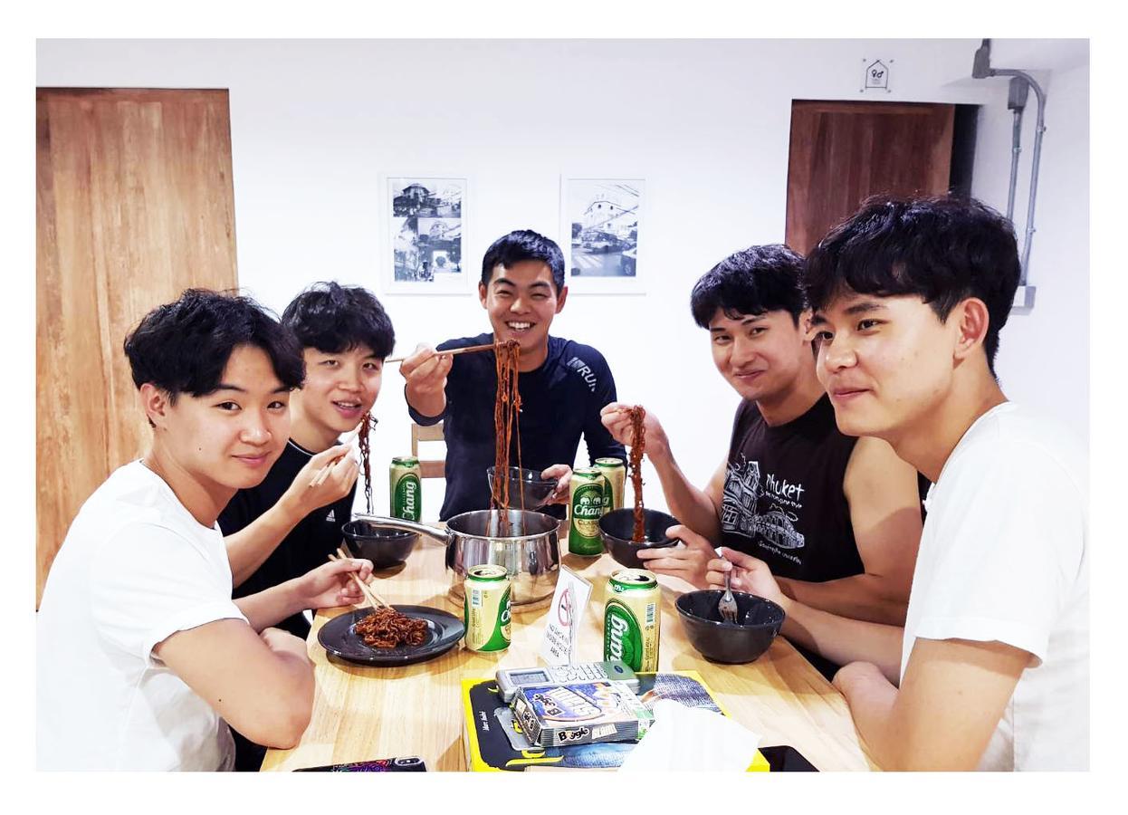 Hostel The Companion Bangkok Zewnętrze zdjęcie