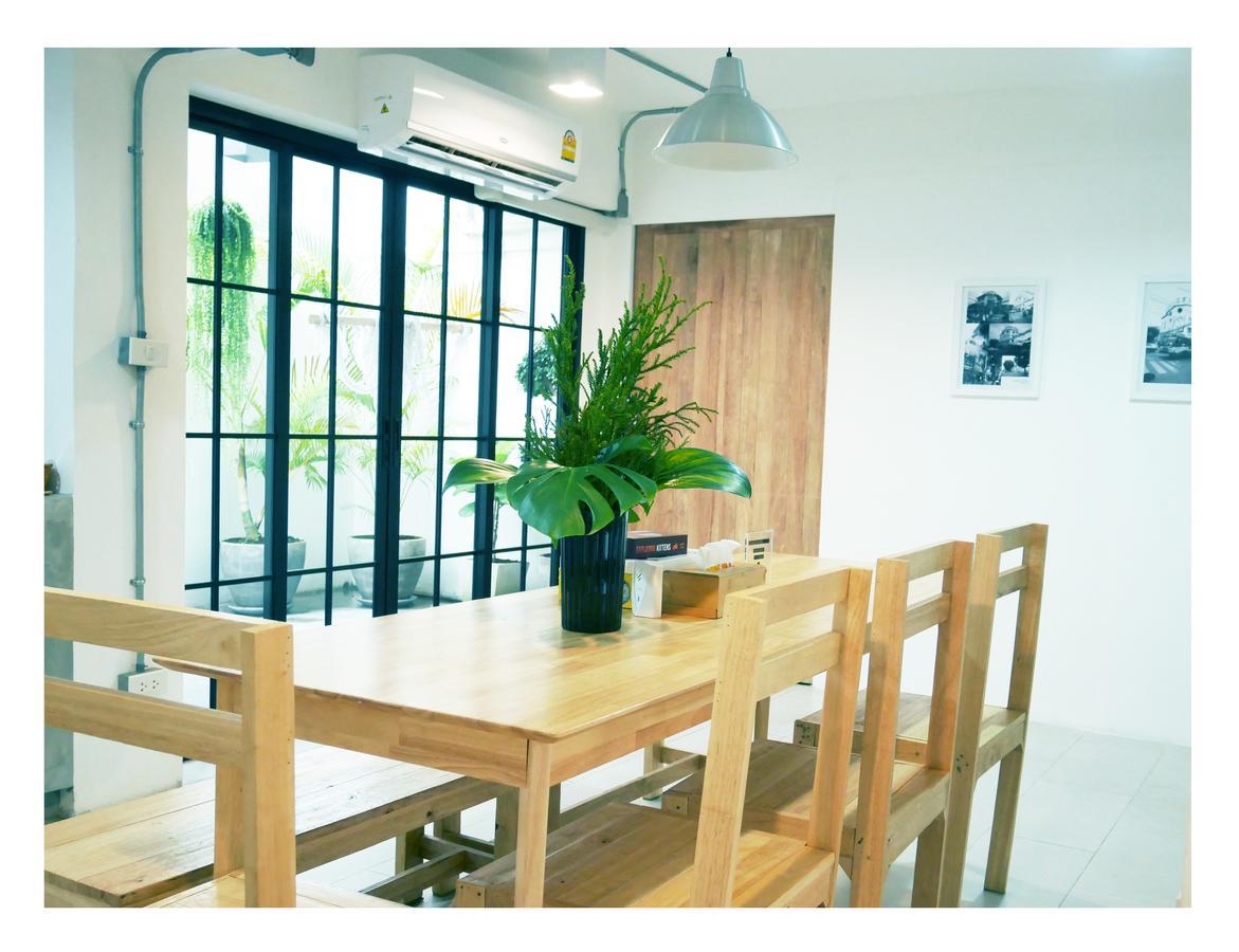 Hostel The Companion Bangkok Zewnętrze zdjęcie